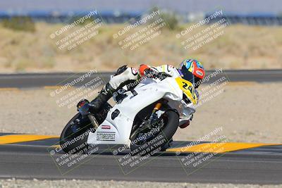 media/Sep-25-2022-CVMA (Sun) [[ee08ed6642]]/Race 6 Amateur Supersport Open/